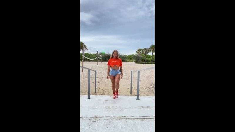 video активная худая девушка жестко отъебана негром с окончанием в письку в гостинице sex