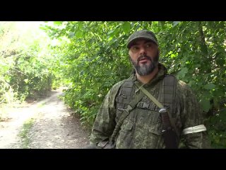 video кадры с дрона из под авдееи бойцы пятнашки осматривают разбитые позиции и технику всу sex