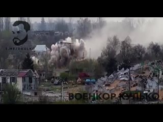 video удары солнцепека по артемовску сняла камера установленная на многоэтажке sex