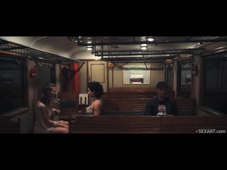 video красивый грубый секс втроем в поезде жмж групповуха sex