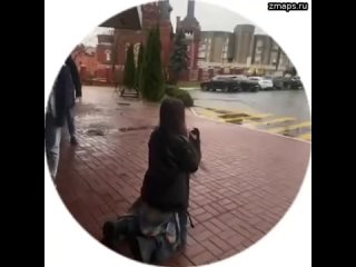 video полиция задержала невменяемую проститутку блогершу в брянске за то что она сожгла свой паспорт в но sex