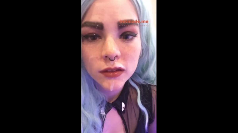 video заглотила самый огромный хуй в школе на переменке после того как покурила сигарету и села на корточки и взяла в sex