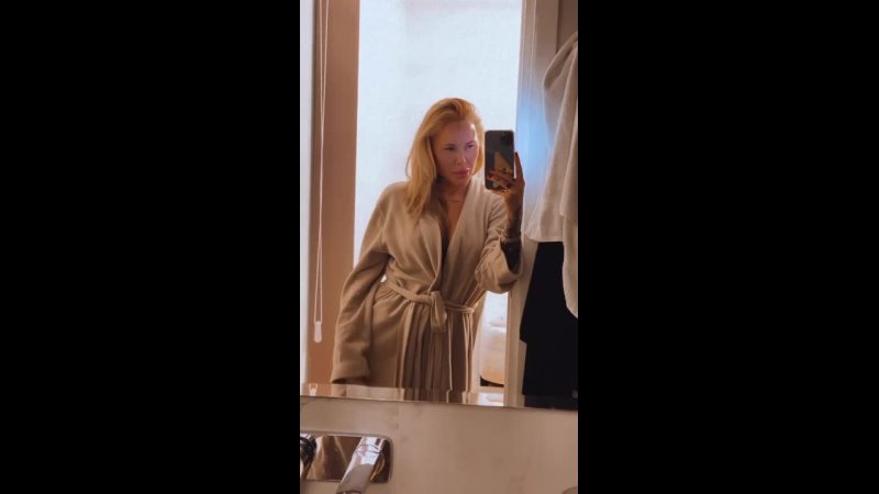 video ирина морозюк засветила пышные формы в соблазнительном маленьком купальнике sex