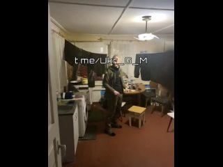 video свежий рум тур от всу укрофашисты регулярно расквартировываются в жилых домах гражданских не эвакуируя их sex