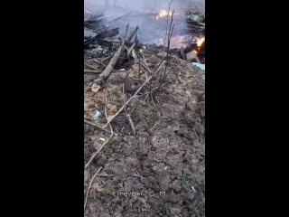 video красиво горит укрытие всушников догорает после прямого попадания снаряда российской артиллерии u g m sex