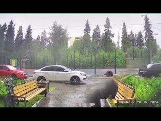 video в ижевске скромняге скрутило молодые в гостях у подруги мужик не растерялся и вышел к подъезду прямо под падиком sex