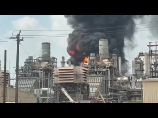 video пожар на нефтеперерабатывающем заводе shell недалеко от хьюстона sex