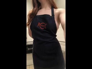 video тёлка с большими сисяндрами грустно дрочит киску у окошка полное видео можно найти в описании к видео sex