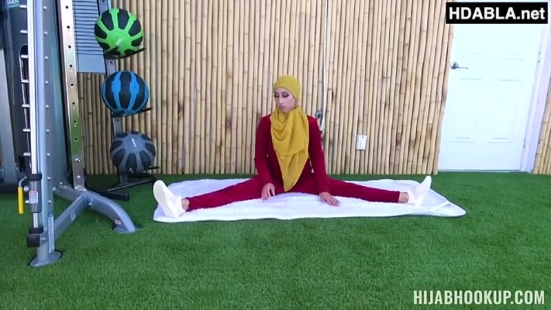video şerefsiz spor hocası evli türbanlı kadına inceden yaslıyor sex