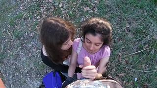 video две соски позвали друга потрахаться на природе sex