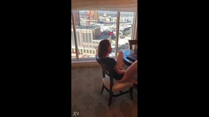 video застукал меня за просмотром порно и кончил на меня sex
