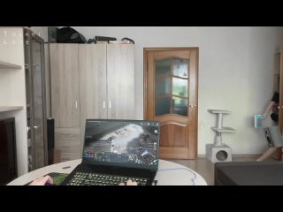 video знает как отвлечь задрота sex
