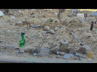 video habitantes del norte de gaza convierten los espacios disponibles de las calles en cementerios ante el gran número sex