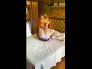 video рыжая зрелка заценила пиздищей хуй весьма юного негра полное видео можно найти в описании к видео sex