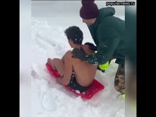 video готовы полюбить зимние морозы только в компании полуголого красавчика шона мендеса резвящегося в сн sex