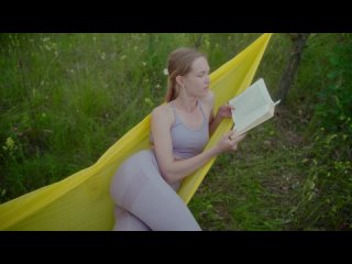 video nightly haven асмр подруга наслаждается чтением книг в дикой природе звуки природы и пение птиц sex