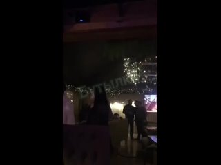 video в городе славянск на кубани в местном клубе рояль произошла массовая драка sex