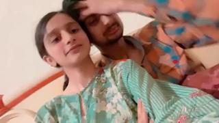 video sɪɴs 𝐅𝐀𝐌𝐈𝐋𝐘 pakistani flashlight viral porn video full video mp4 sex