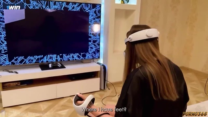 video мачеха играет и трахается с пасынком в виртуальной реальности sex