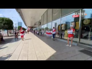 video беларусы варшавы стали в огромную цепь солидарности sex