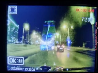 video в минске на скользкой дороге автомобиль развернуло на 180 градусов sex