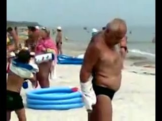 video пляжные шорты солнцем напекло голову или перебрал sex