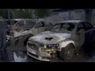 video на юго западе москвы полностью сгорели четыре автомобиля sex