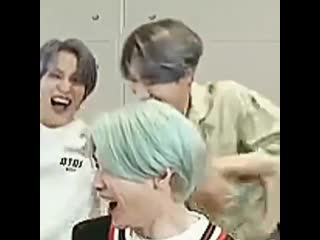 video wayvs reactions when winwin started to get into character as yangyangs gf sex