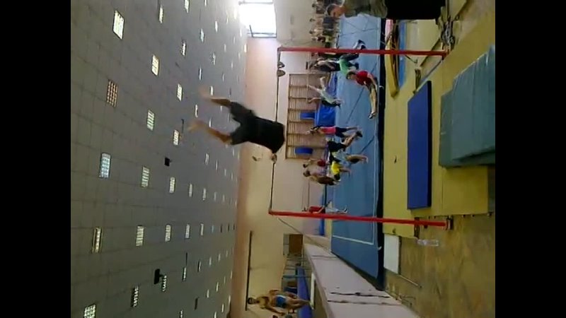 video не порно солнышко турник и брусья паркур фриранfreerun воркаутghetto workout underways турникмены sex