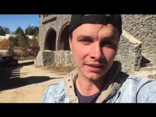 video ярослав жалнин приглашает всех на спектакль велиолепная шестерка sex