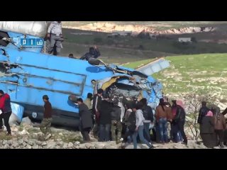 video сирия местные жители осматривают сбитый вертолет ми 14 саа идлиб населённый пункт дейр симбел 22 03 2015 3 sex