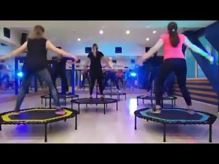 video jumping студия v воздух jumping studio v vozduh новое современное направление фитнеса качественное сжигание лишних sex