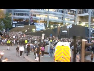 video what a beautiful sight to see on the way back from work its the start of a new era for nufc and its people tears sex