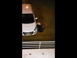 video пьяные пожилые туристы пытаются справиться с лестницей в турецком отеле sex