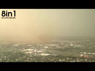 video торнадо рвёт провода и линии электропередач вид с вертолёта оклахома tornado tears dozens of power lines on its sex