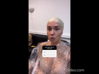 video агата муцениеце предстала без волос и с откровенным декольте не скрыв прелести ошеломительный вид sex