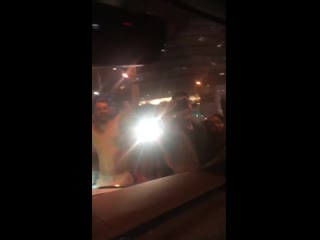 video фанаты рэпторс не пропускают автомобиль фреда ванвлита sex