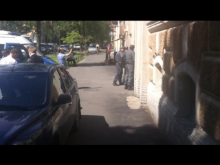 video в рейде по исламским культурным центрам в петербурге из 400 человек за преступления задержано 40 sex