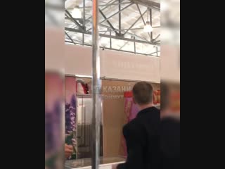 video в белорецке голый парень вел себя неадекватно sex