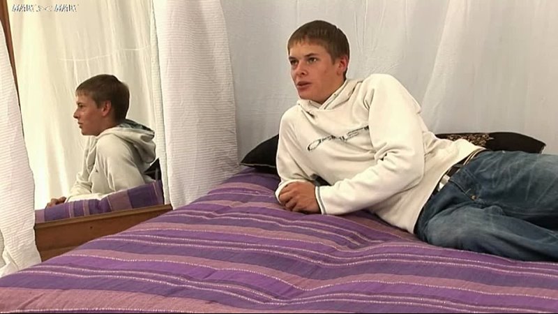 video длинная крайняя плоть хоботки на членеforeskin sex