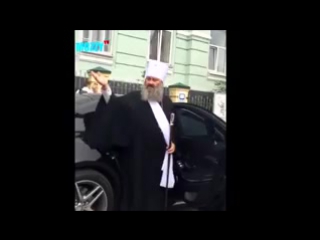 video киевская полиция остановила автомобиль митрополита sex