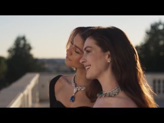 video зендея и энн хэтэуэй в фильме ювелирного бренда bvlgari unexpected wondes sex