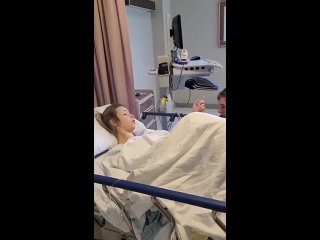 video у девушки случилась кратковременная потеря памяти от наркоза и она заново влюбилась в своего парня sex