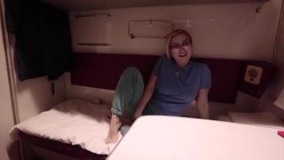 video секс с соседкой по вагону приятное время провождение sex