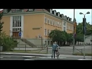 video девочки подглядывают за мальчиками в душе все любят алису alla älskar alice 2002 sex