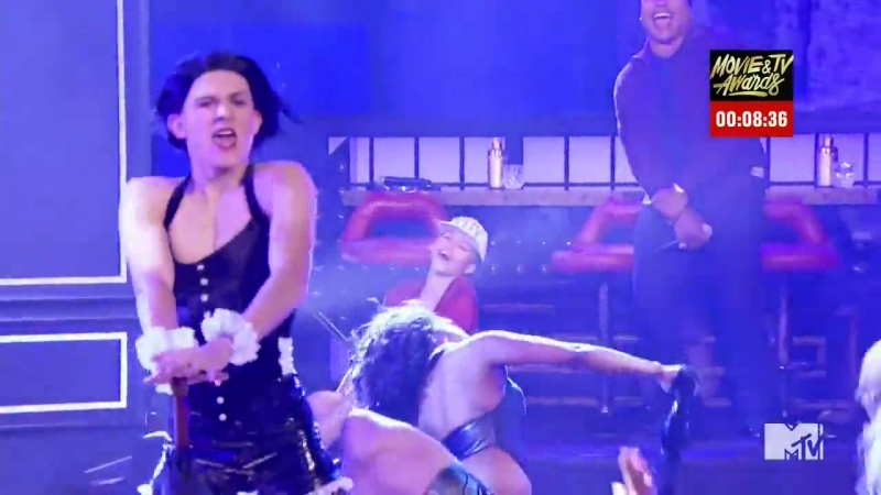 video том холланд в образе рианны в телешоу lip sync battle sex