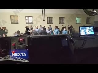 video шокирующее видео о том как обращаются с задержанными протестующими в пыточной на sex