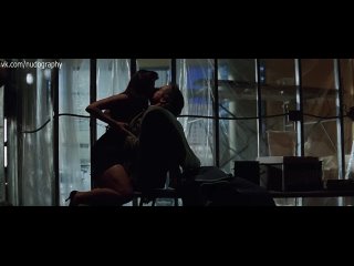 video деми мур demi moore в нижнем белье в фильме разоблачение disclosure 1994 барри левинсон sex