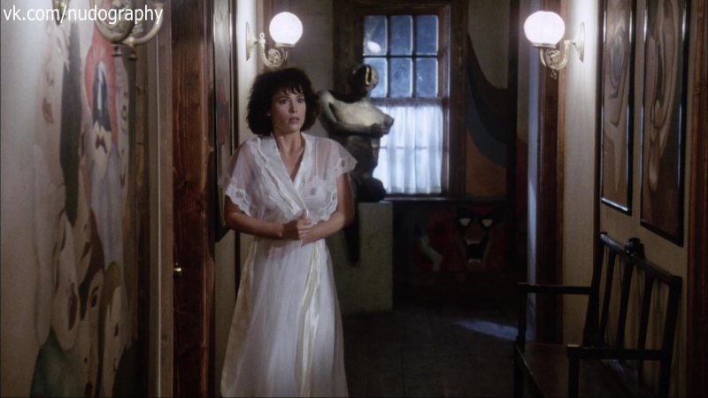 video ивонн де карло yvonne de carlo в фильме ужас подземелья cellar dweller 1988 джон карл бюхлер sex