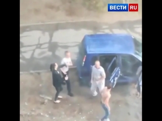 video у меня папа полиционер вот посмотрим как будет молодые напали на беременную женщину и разбили автомобиль sex